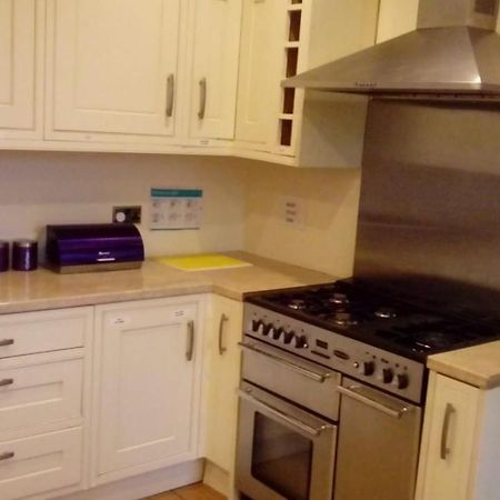 Carer 4 You Residential Home Upholland Exteriör bild
